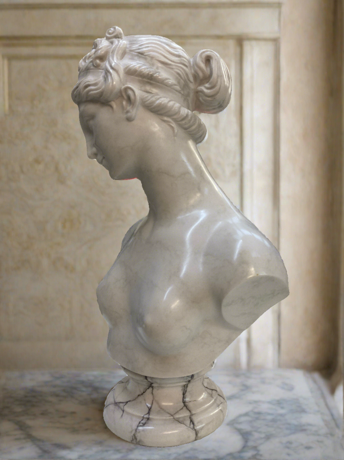 Venus bust finely finished