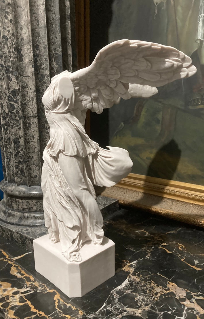 Victoire ailée, Niké de Samothrace, 190 av.