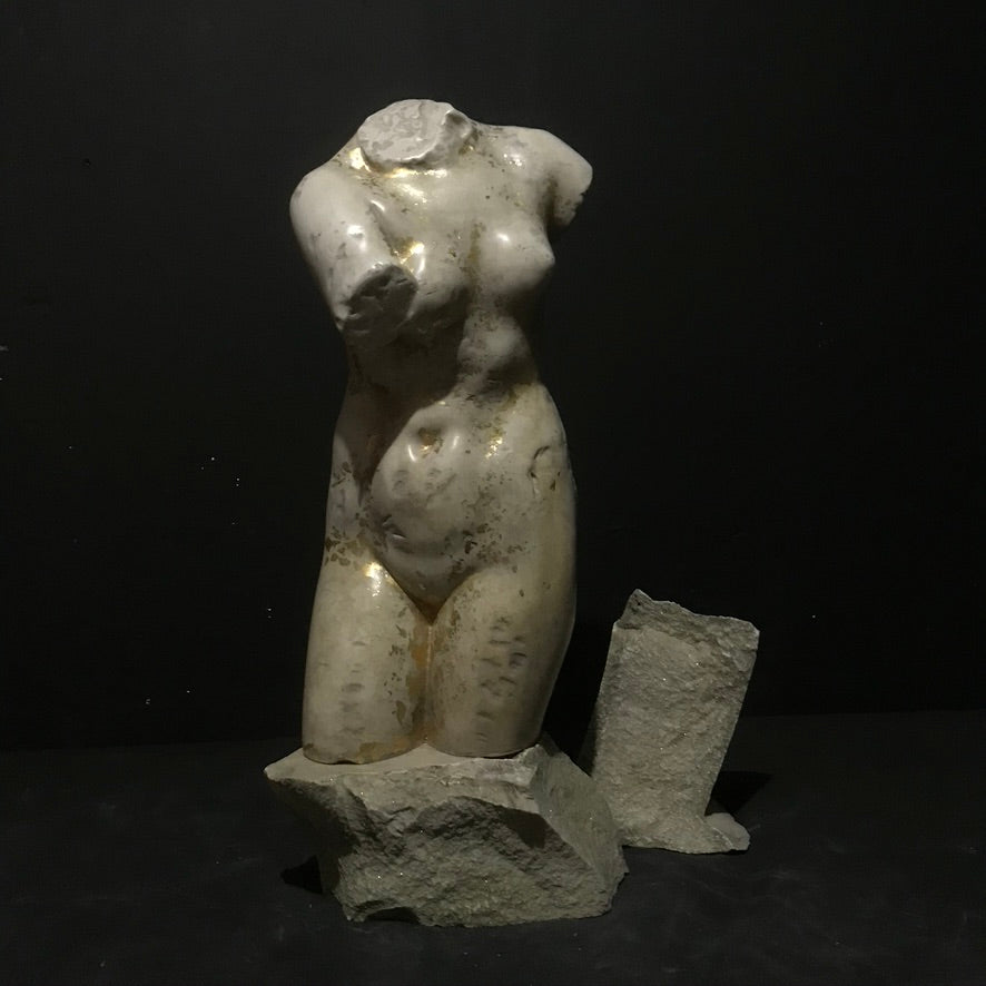 Aphrodite, weiblicher Torso