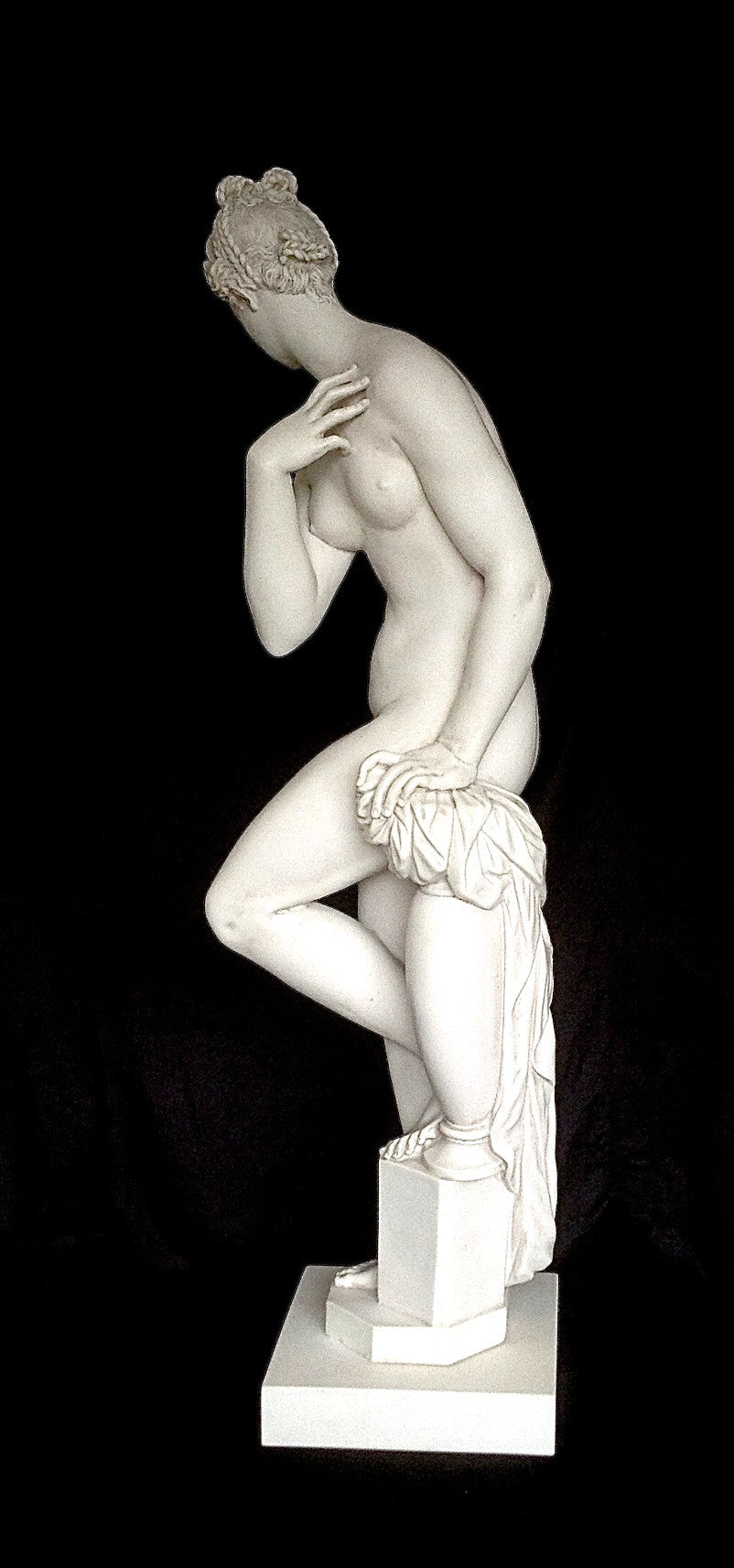 Venus Bologna Statue