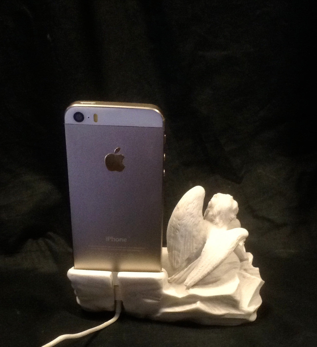 Support d'accueil pour iPhone 5s Cupidon au repos