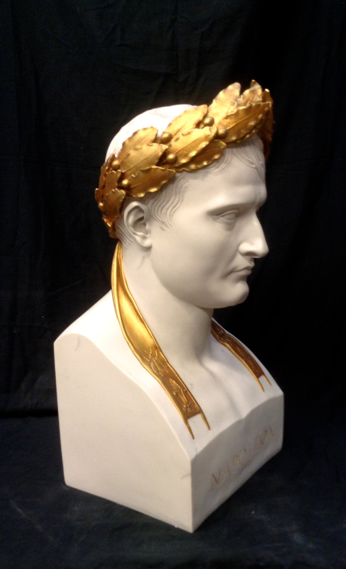 Napoleon As Caesar White With Antique Gilt Wreath.