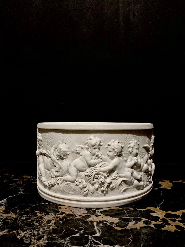 Putti Console Vase